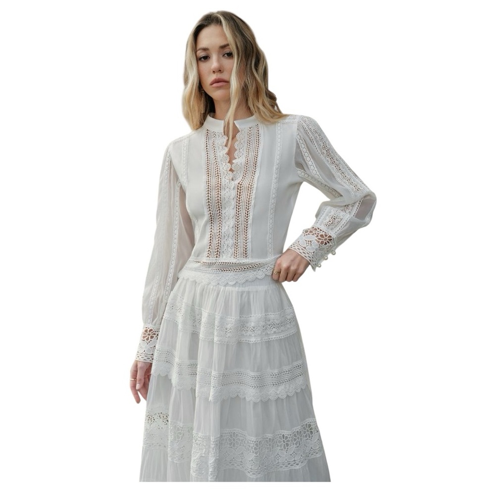 COMMENSE Lace Trim Tiered Skirt Set
COLOR - White two piece set NWT size Medium - Picture 1 of 15